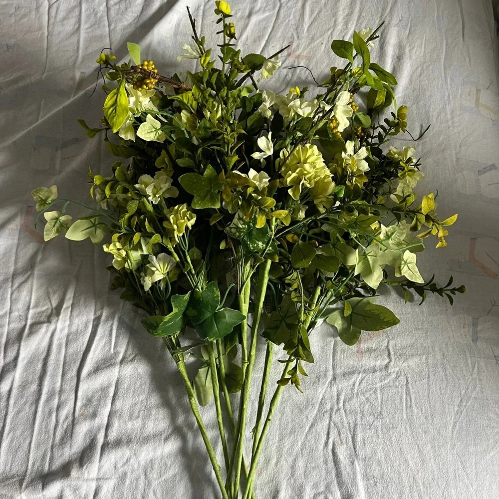 Glenhaven Home & Garden Floral Stem Unisex OS Green White NEW Faux Ivy Flowers